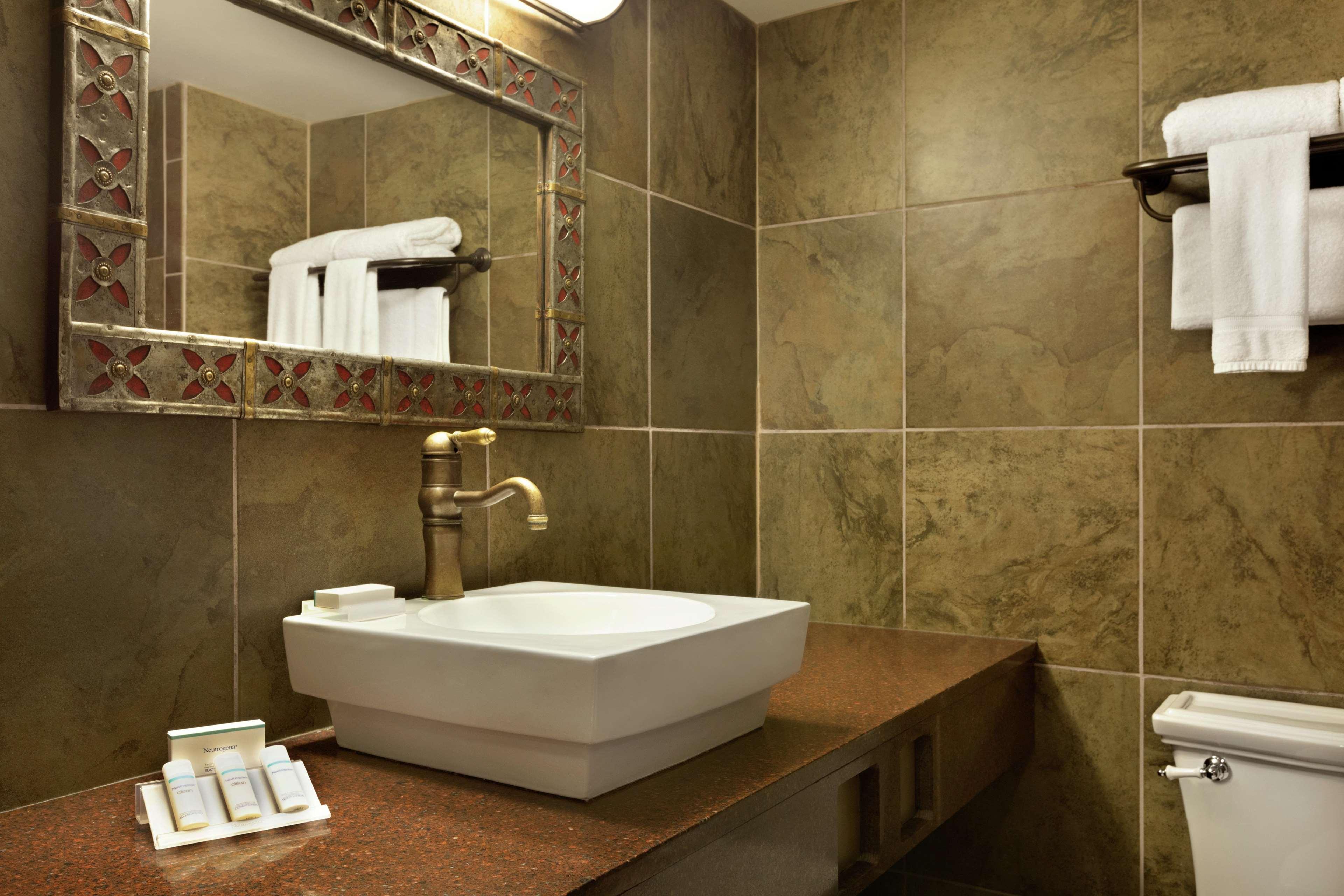 Bushnell Basin Hilton Garden Inn Rochester/Pittsford מראה חיצוני תמונה